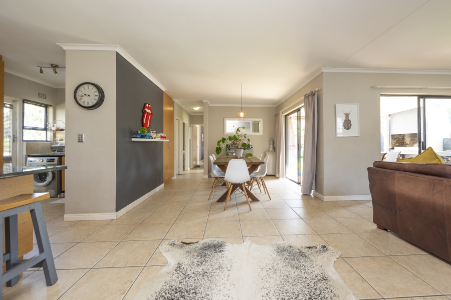 3 Bedroom Property for Sale in Pinehurst Western Cape
